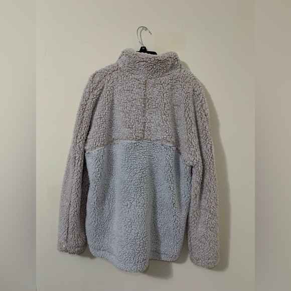 Women’s Two-Tone Fleece Pullover - Picture 2 of 2